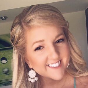 Meet your Posher, Kara